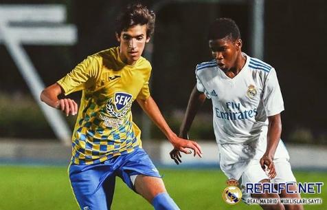 Сын Рауля сыграл против юношеской команды "Мадрида"